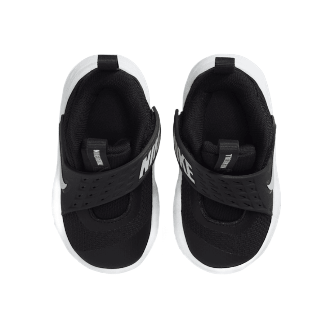 ZAPATILLAS DE BASKETBALL NIKE TEAM HUSTLE D 12 BEBÉS | HF6281 - 002 NIKE 10 - RealSport
