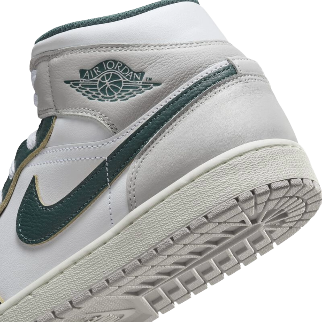 ZAPATILLAS URBANAS NIKE AIR JORDAN 1 MID SE HOMBRE | FQ7720-103