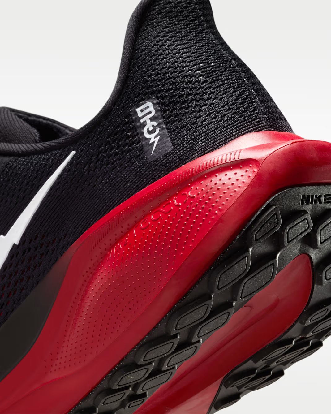 ZAPATILLAS DE RUNNING NIKE AIR ZOOM PEGASUS 41 BTC HOMBRE | HF0400-600