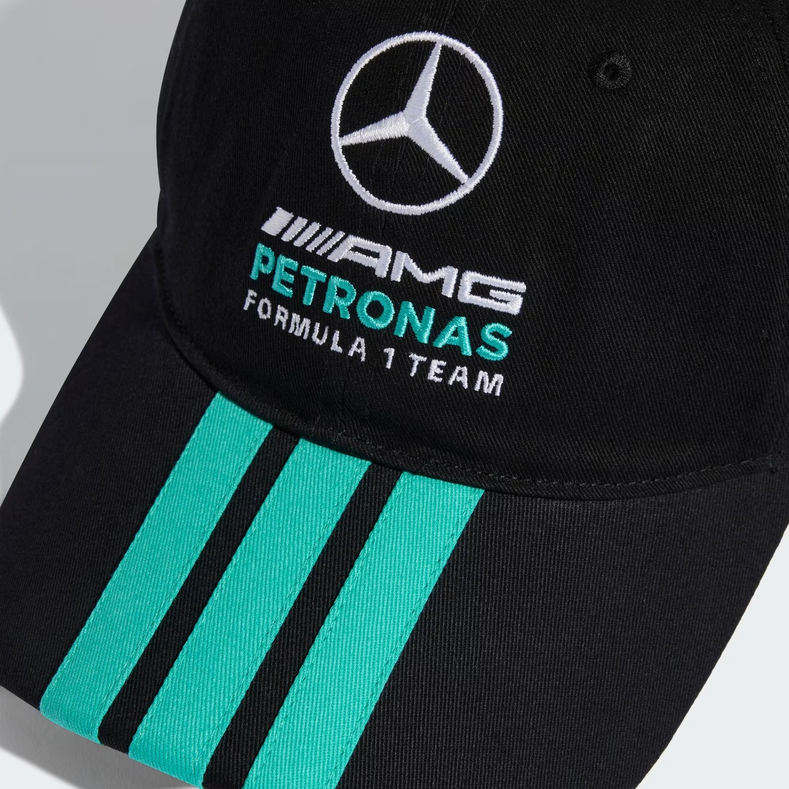 JOCKEY ADIDAS DNA 3 TIRAS MERCEDES AMG PETRONAS F1 TEAM | KS8851