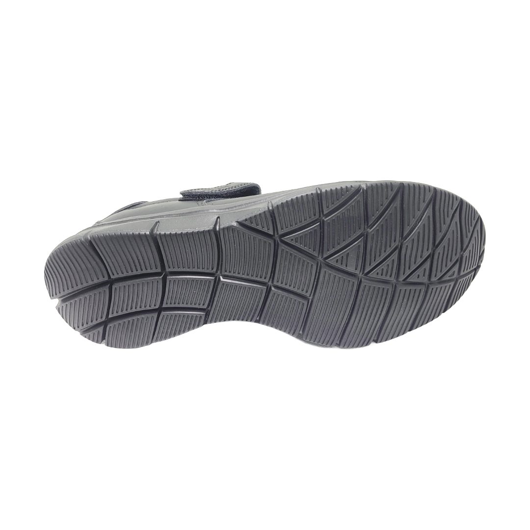 ZAPATOS ESCOLARES PLUMA NIÑAS (NEGRO) | EX052A60001 PLUMA 40 - CalzadosPaola